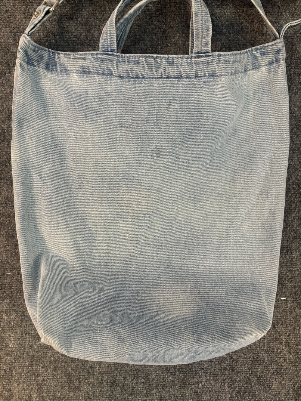 BAGGU Duck Tote Light Denim Blue - Picture 4 of 7